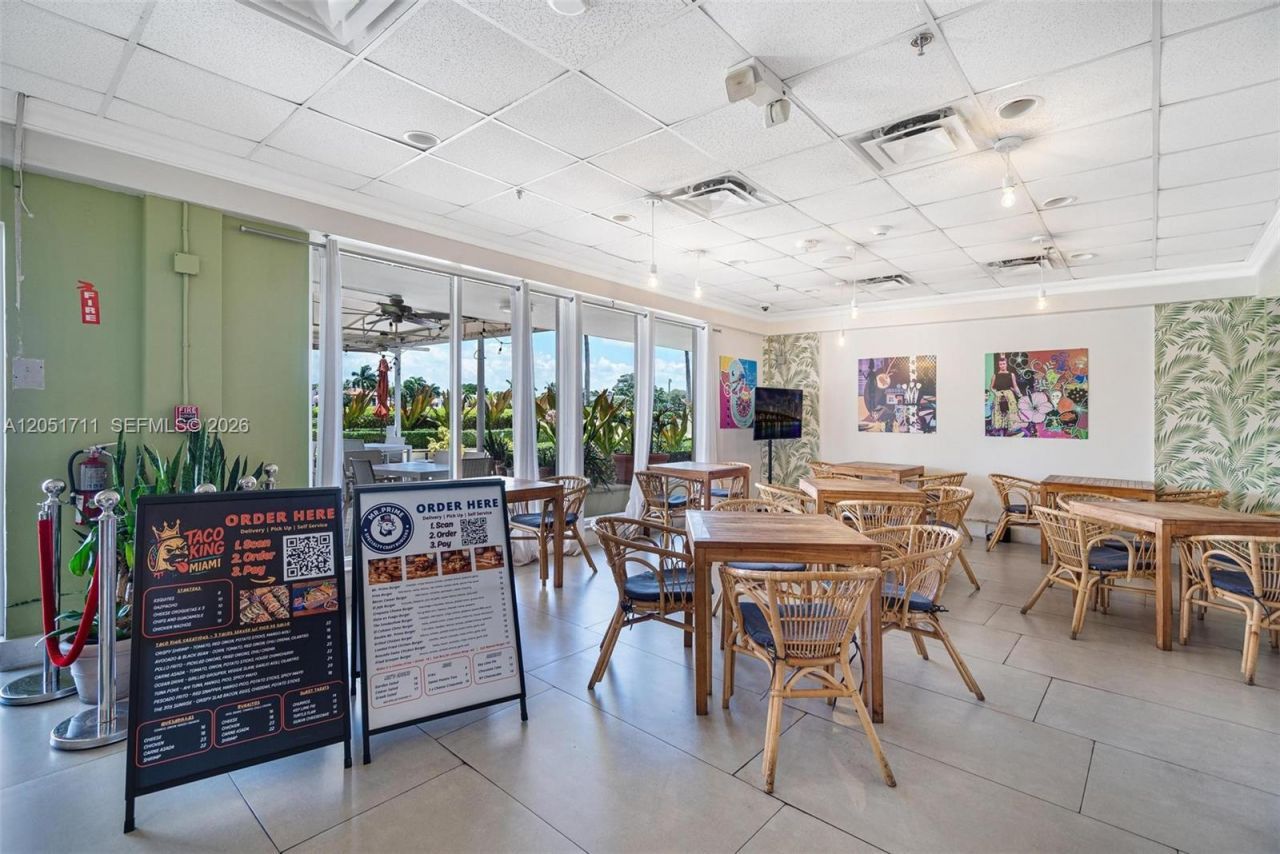 5600 Collins Ave , Unit 7J, Miami Beach, FL 33140 Photo