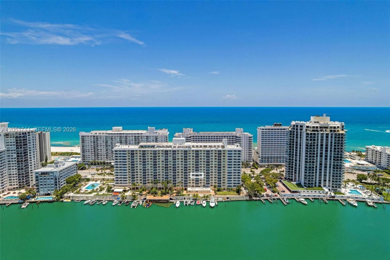 5600 Collins Ave , Unit 7J, Miami Beach, FL 33140 Photo