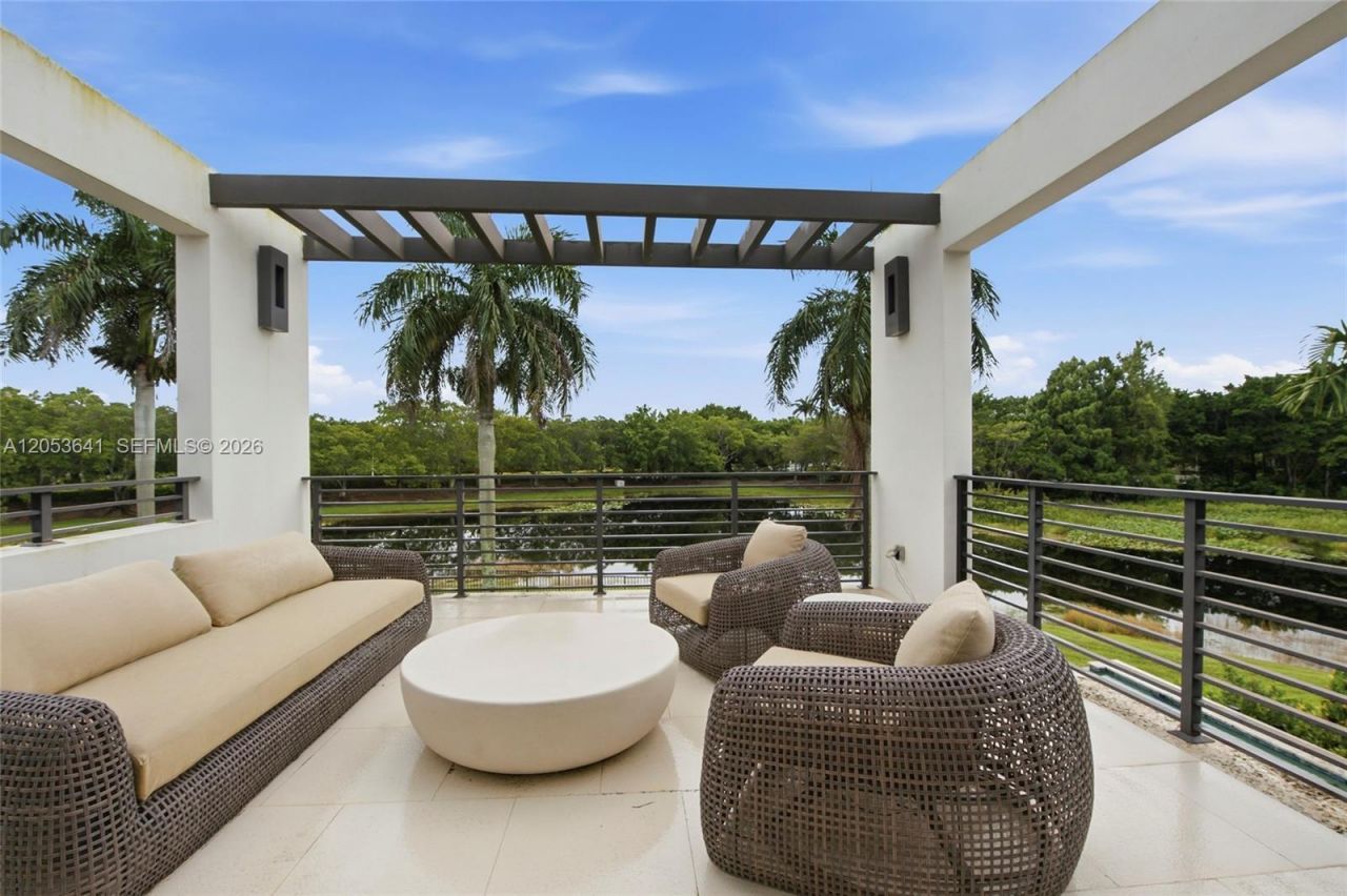 3714 Pine Lake Dr, Weston, FL 33332 Photo