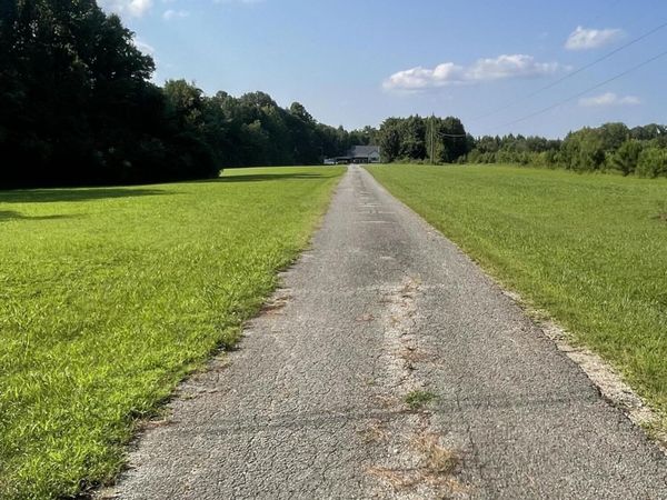 31 Roberts Lane , Jackson, TN 38301