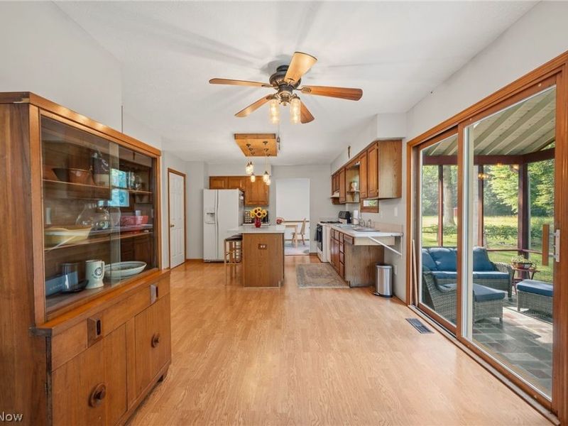 34452 Heatherwood Avenue, Avon, OH 44011 Photo 10