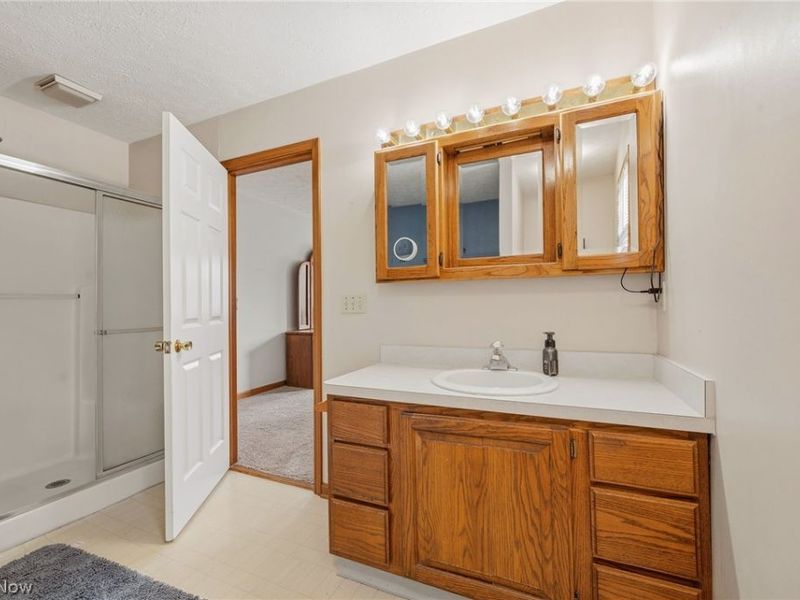 34452 Heatherwood Avenue, Avon, OH 44011 Photo 19