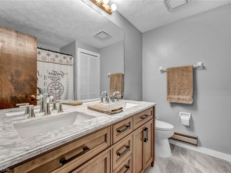 5872 Emerald Street, North Ridgeville, OH 44039 Photo 11