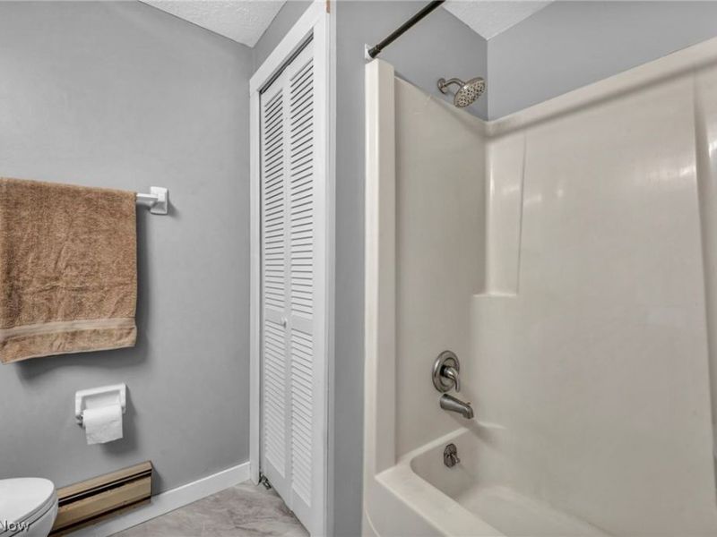 5872 Emerald Street, North Ridgeville, OH 44039 Photo 12