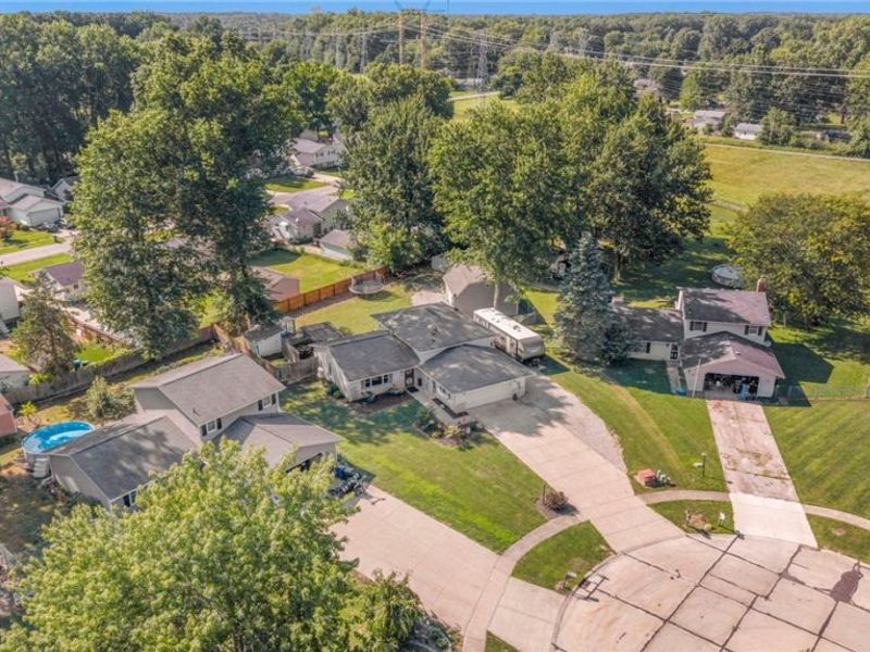 5872 Emerald Street, North Ridgeville, OH 44039 Photo 6