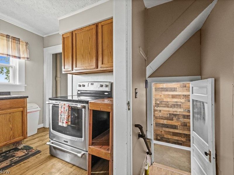 3857 Violand Street, Louisville, OH 44641 Photo 14