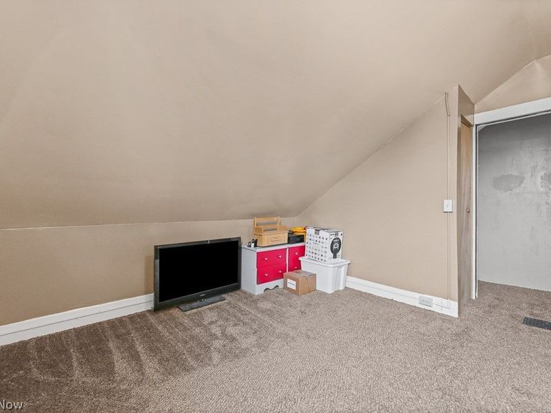 3857 Violand Street, Louisville, OH 44641 Photo 25