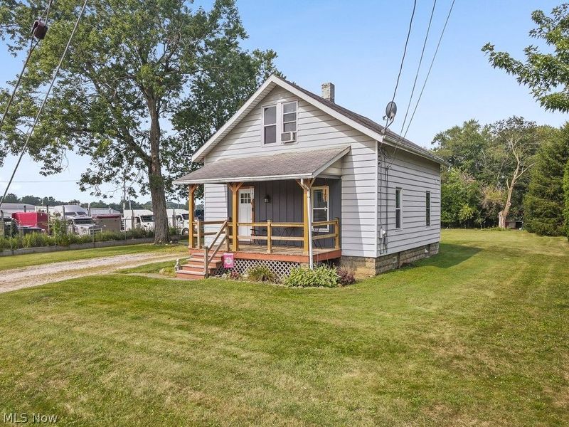 3857 Violand Street, Louisville, OH 44641 Photo 4