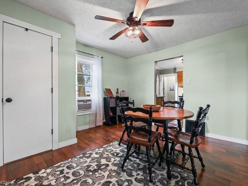 3857 Violand Street, Louisville, OH 44641 Photo 6