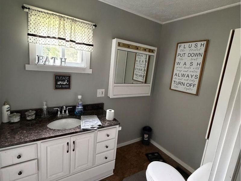 3857 Violand Street, Louisville, OH 44641 Photo 6