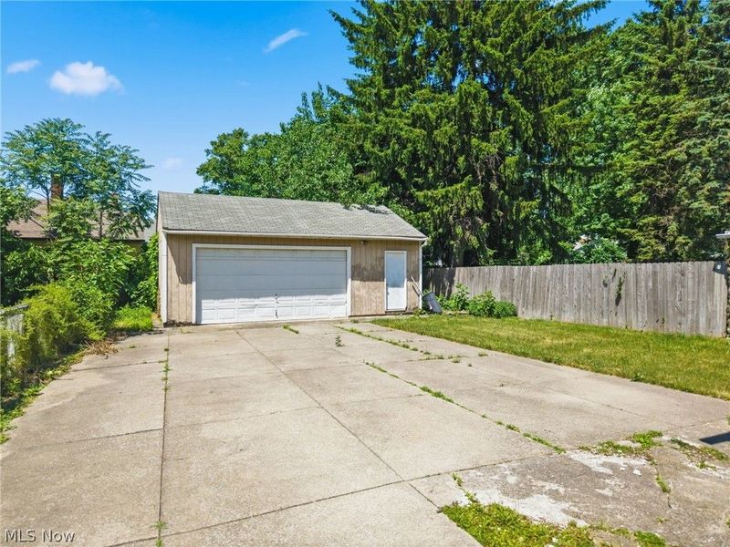 7207 Deveny Avenue, Cleveland, OH 44105 Photo 21