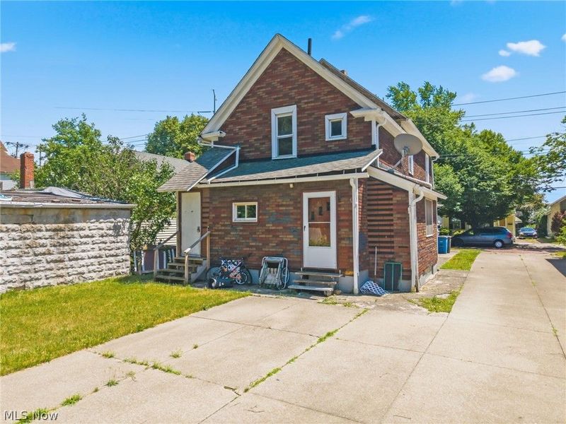 7207 Deveny Avenue, Cleveland, OH 44105 Photo 22