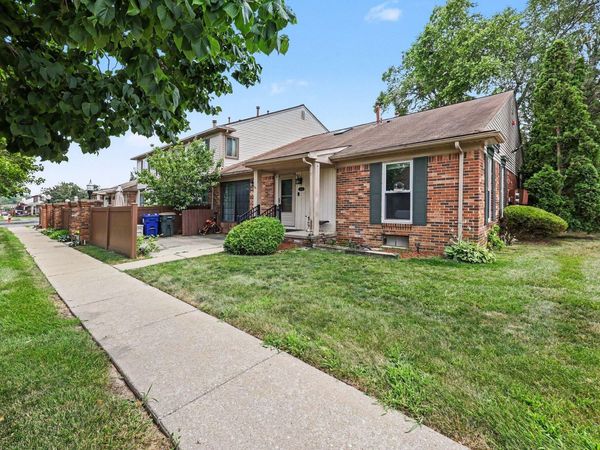 41325 Southwind Drive, Canton, MI 48188