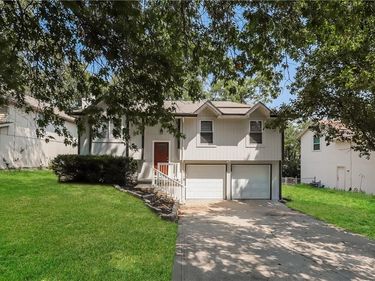 8311 N Everton Avenue, Kansas City, MO 64152