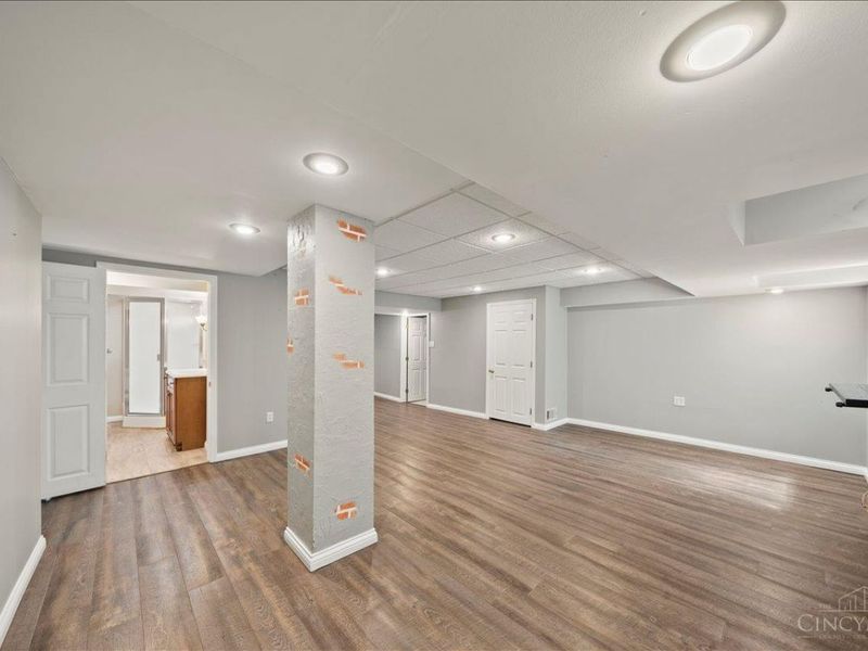 3940 Red Bud Avenue, Cincinnati, OH 45229 Photo 63