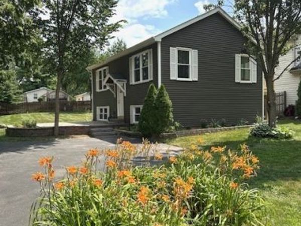 3816 ILLINOIS Street , Crystal Lake, IL 60014