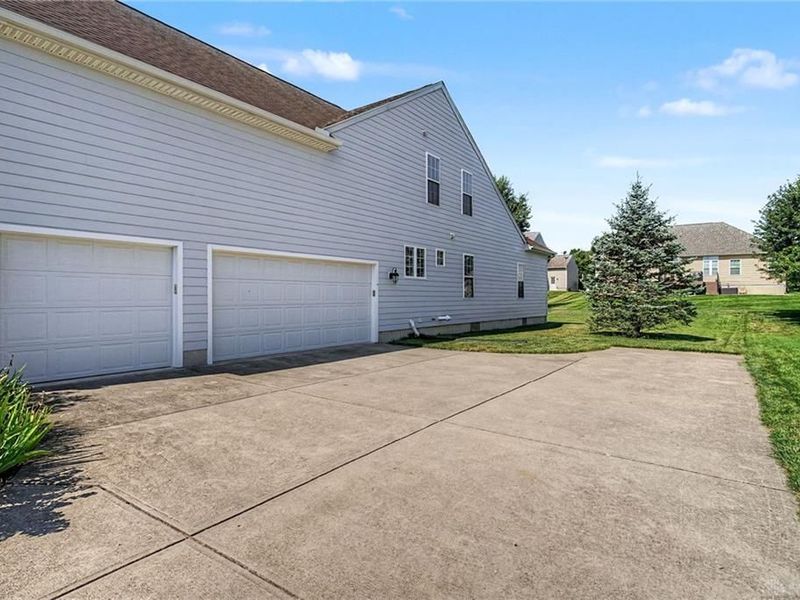 4563 James Madison Trail, Kettering, OH 45440 Photo 4