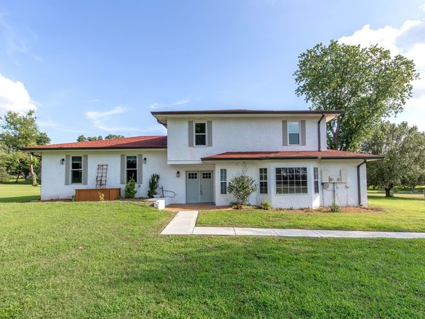 557 Peach Valley Rd , Gallatin, TN 37066