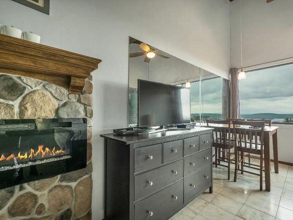 375 Endicott Street N, Unit 401, Laconia, NH 03246