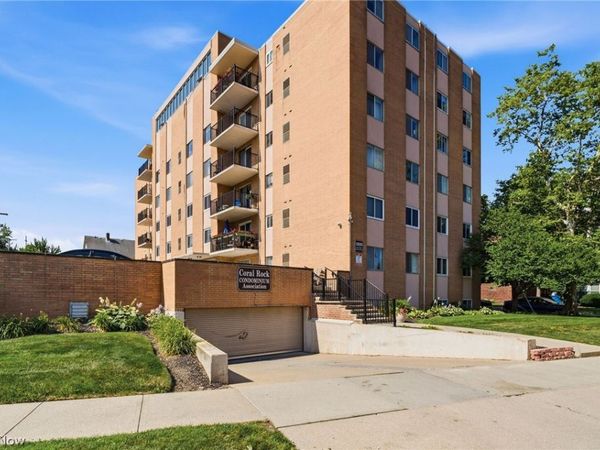 12029 Clifton Boulevard , Unit 503, Lakewood, OH 44107
