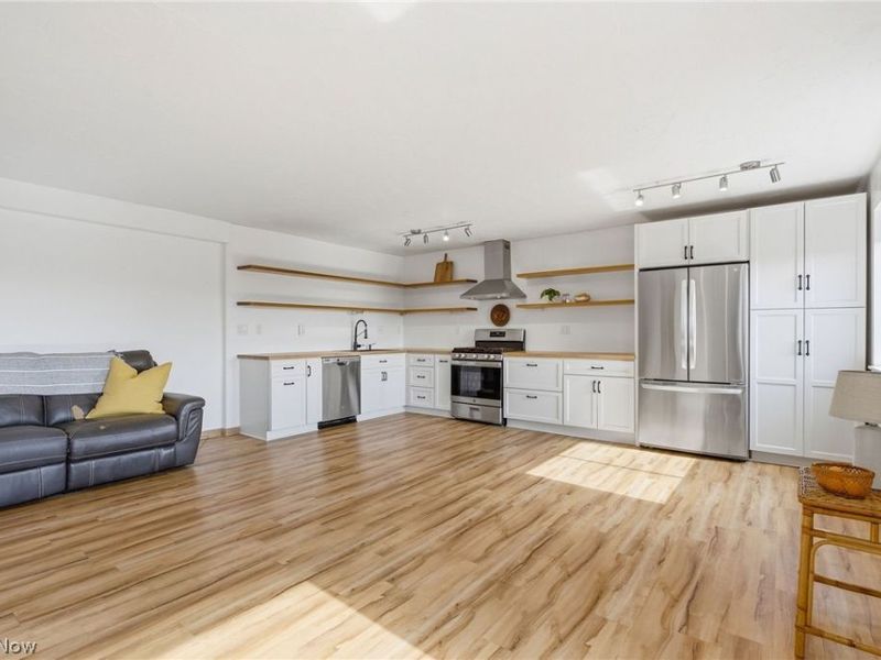 12029 Clifton Boulevard, Unit 503, Lakewood, OH 44107 Photo 18