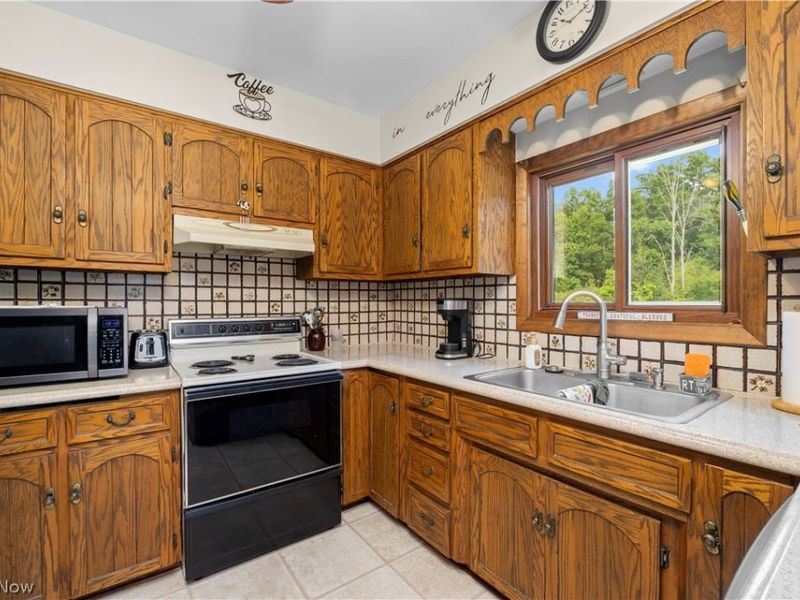 18820 Bennett Road, North Royalton, OH 44133 Photo 18