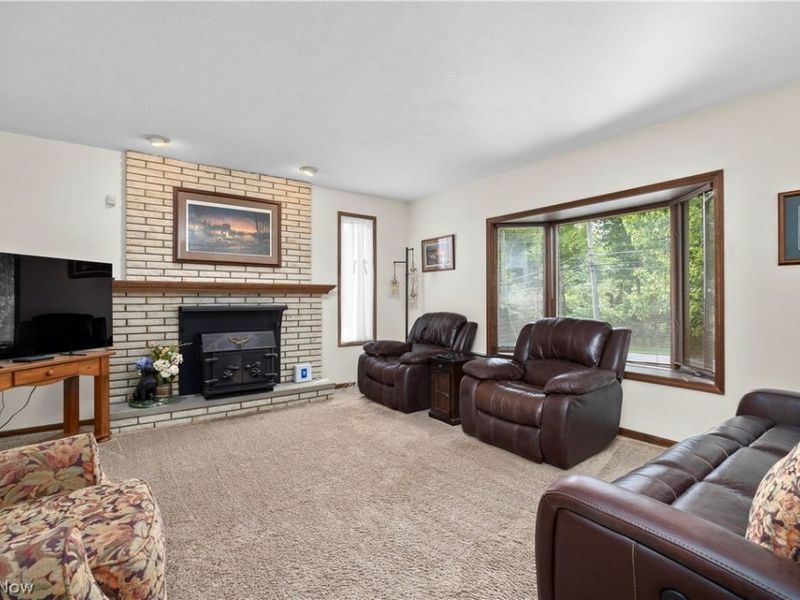 18820 Bennett Road, North Royalton, OH 44133 Photo 2