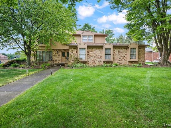 29801 deer run , Farmington Hills, MI 48331