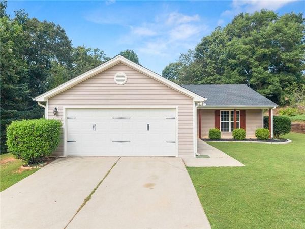 5352 Rocky Meadow Trail , Lula, GA 30554