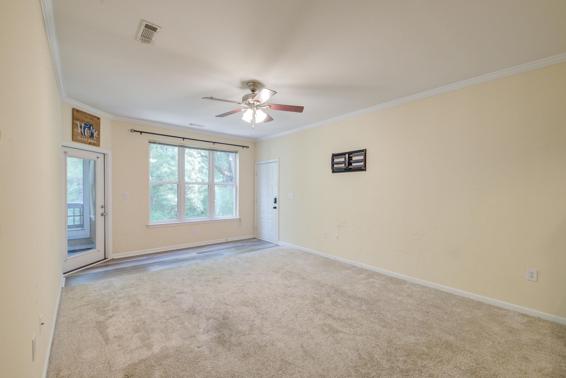 400 Bucksley Lane Photo 10