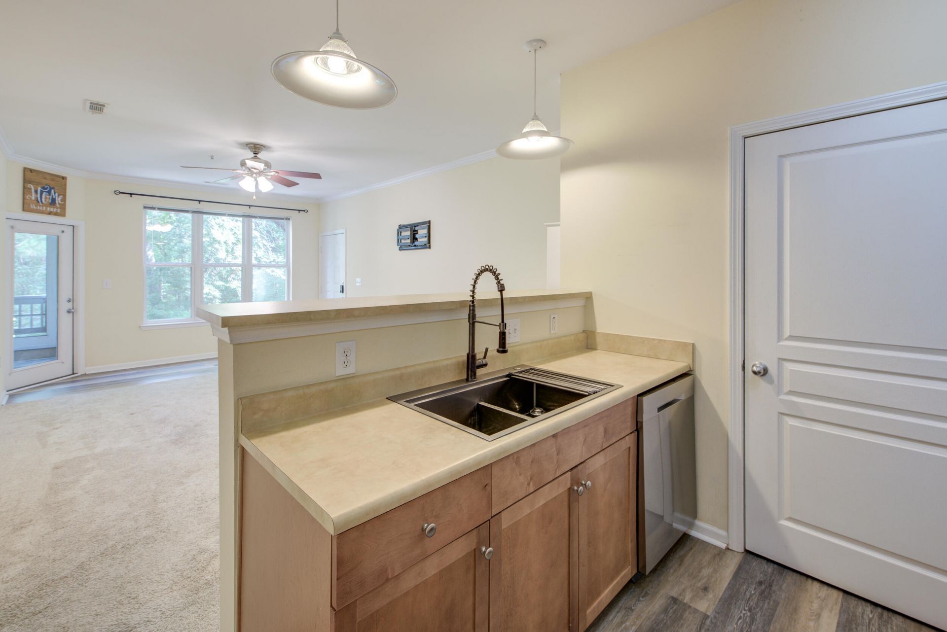 400 Bucksley Lane Photo 11