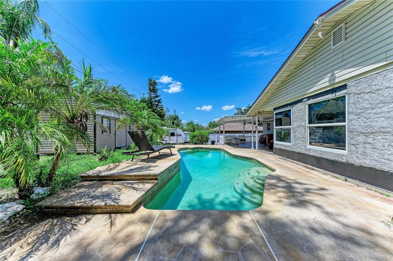 1520 Sunnyhills Drive, Brandon, FL 33510 Photo