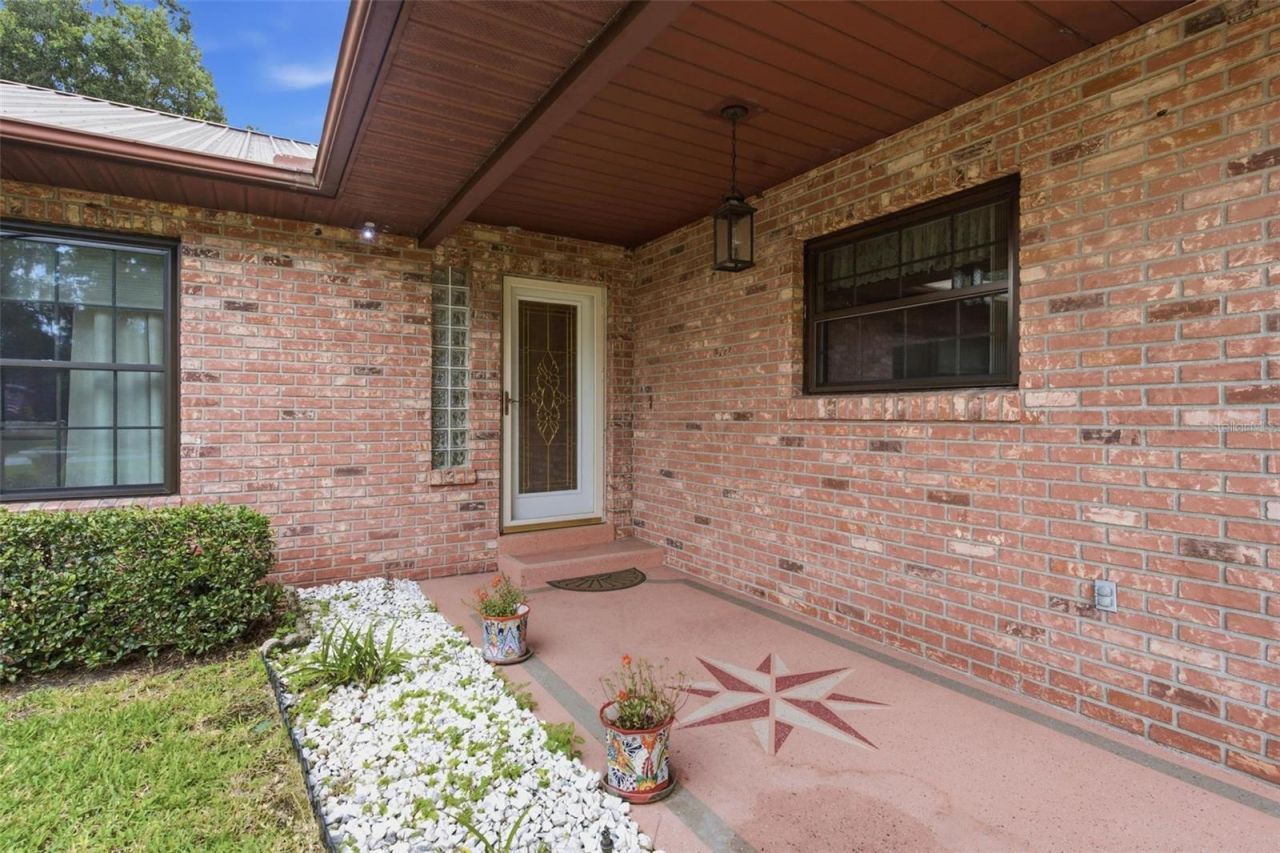 38700 Lakeview Drive , Lady Lake, FL 32159 Photo