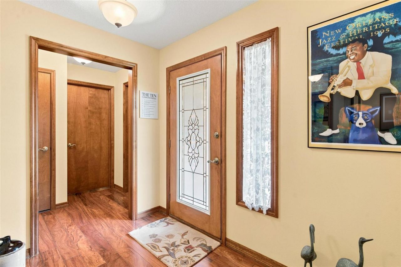 38700 Lakeview Drive , Lady Lake, FL 32159 Photo