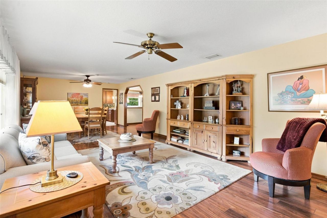 38700 Lakeview Drive , Lady Lake, FL 32159 Photo