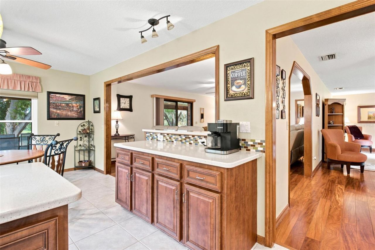 38700 Lakeview Drive , Lady Lake, FL 32159 Photo