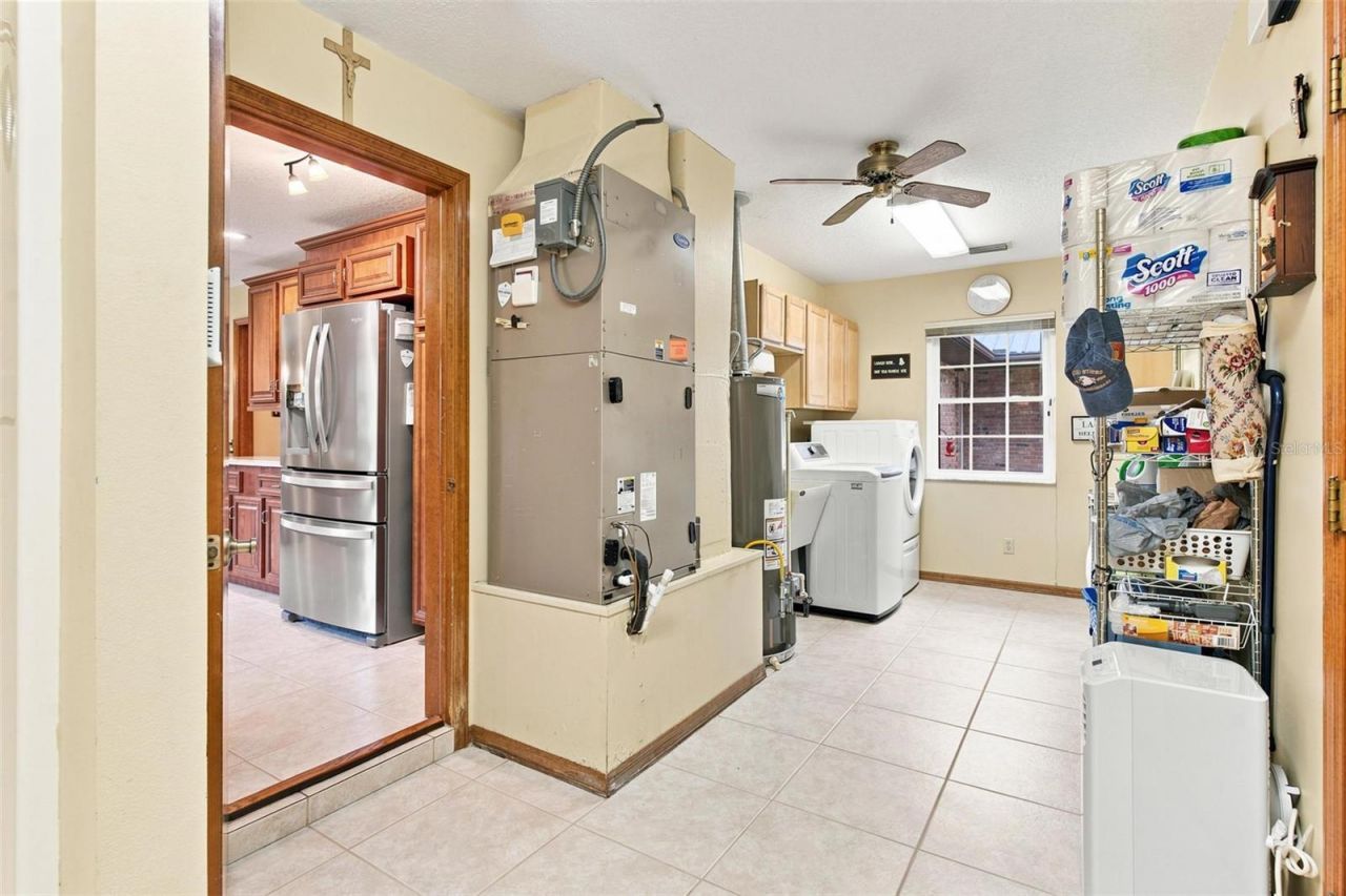 38700 Lakeview Drive , Lady Lake, FL 32159 Photo