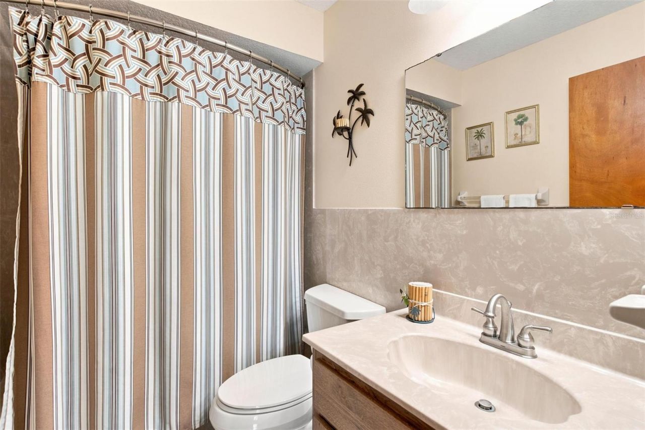 38700 Lakeview Drive , Lady Lake, FL 32159 Photo