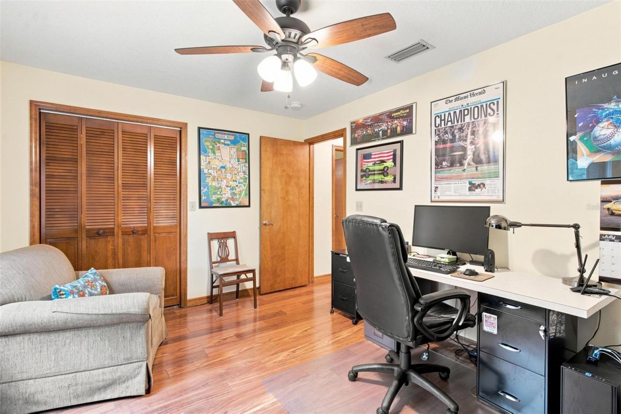38700 Lakeview Drive , Lady Lake, FL 32159 Photo