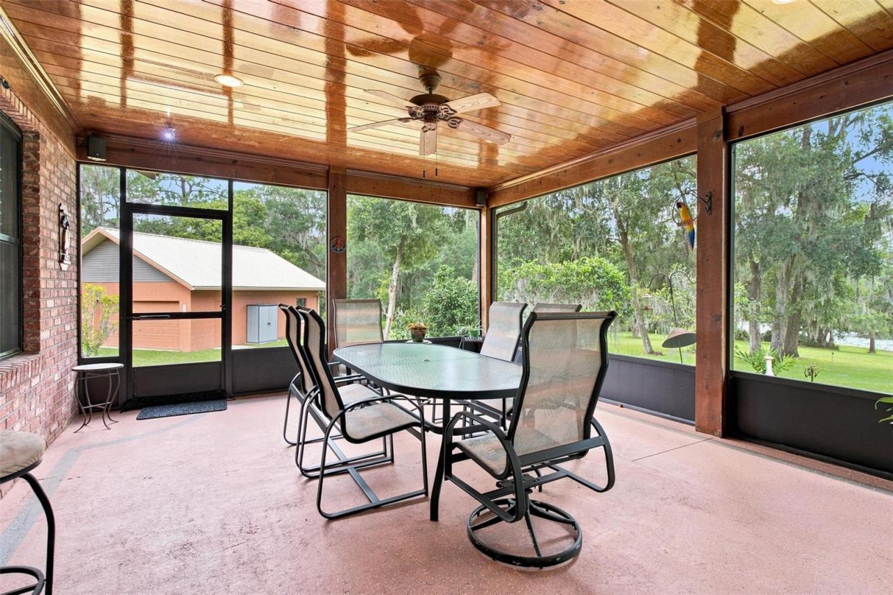 38700 Lakeview Drive , Lady Lake, FL 32159 Photo