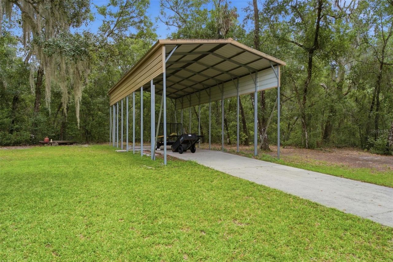 38700 Lakeview Drive , Lady Lake, FL 32159 Photo