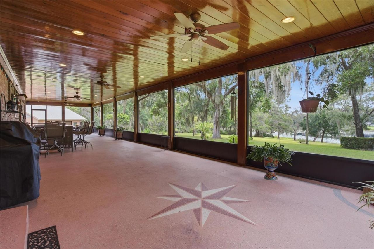 38700 Lakeview Drive , Lady Lake, FL 32159 Photo