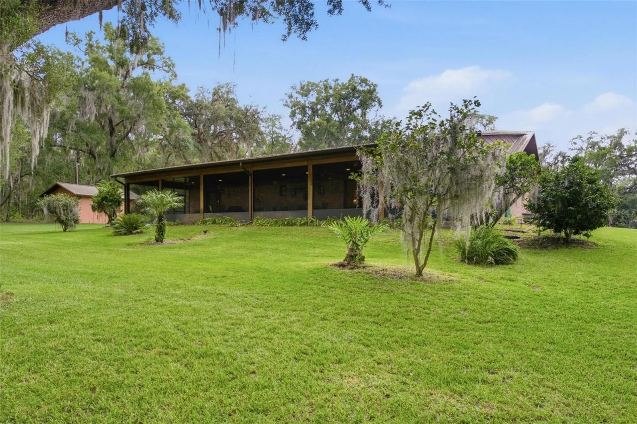 38700 Lakeview Drive , Lady Lake, FL 32159 Photo