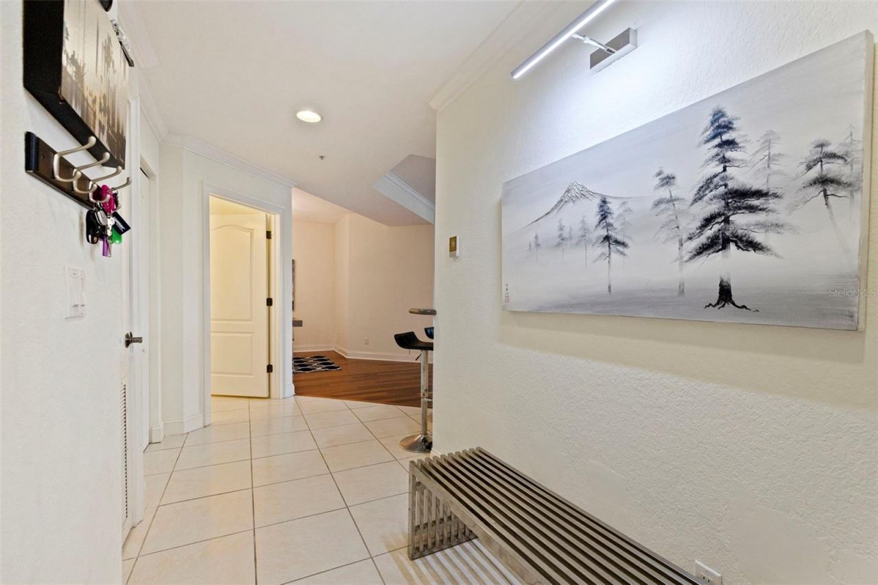 750 4th Avenue S, Unit 305D, Saint Petersburg, FL 33701 Photo