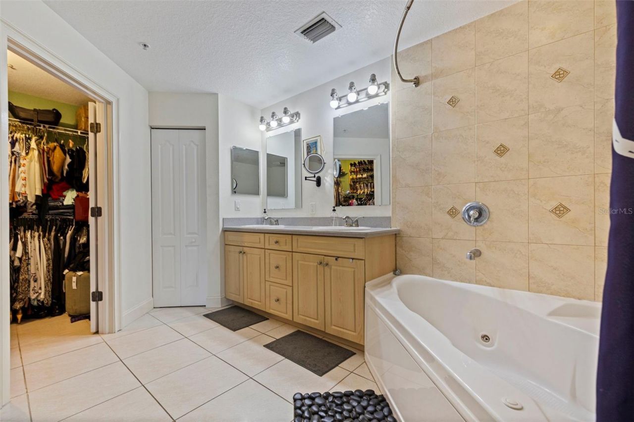 750 4th Avenue S, Unit 305D, Saint Petersburg, FL 33701 Photo