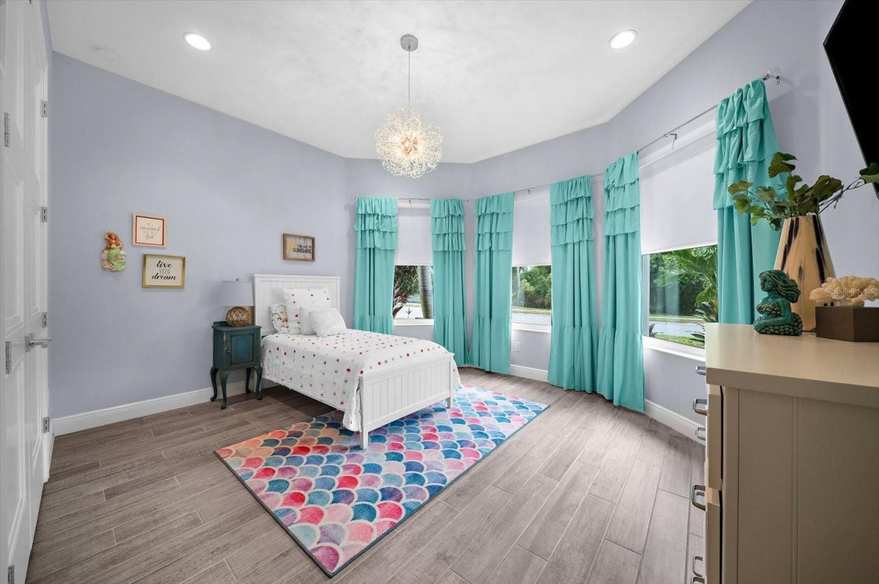 2013 Bee Branch Court, Palm Harbor, FL 34683 Photo