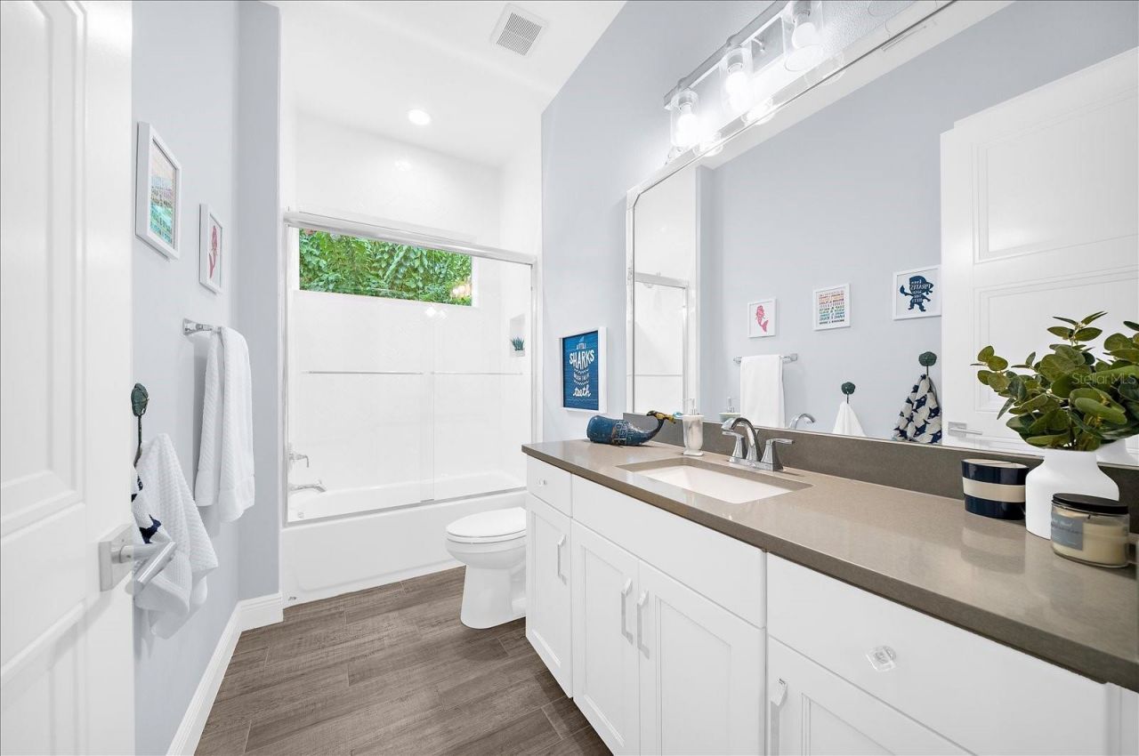 2013 Bee Branch Court, Palm Harbor, FL 34683 Photo