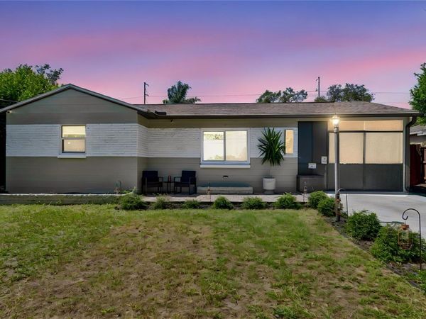 1904 W MEADOWBROOK AVENUE, TAMPA, FL 33612