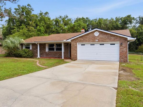5118 MAGNOLIA TERRACE , FRUITLAND PARK, FL 34731