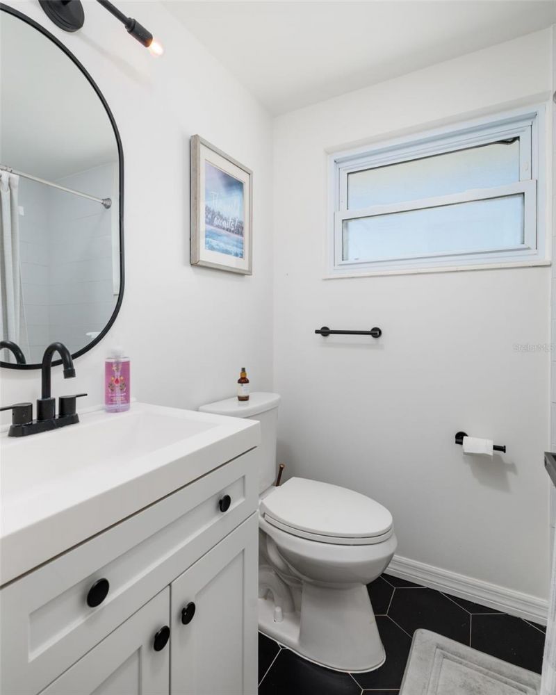 5950 35th Avenue N, Saint Petersburg, FL 33710 Photo